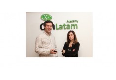 Lorena Amarante y Andrés M. Snitcofsky profesores de Om Latam Academy